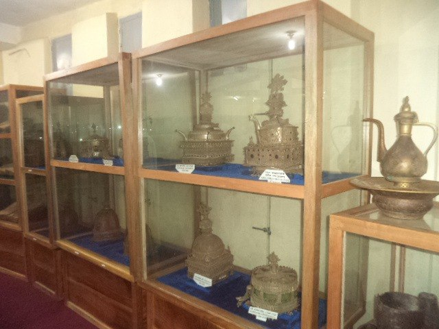 Imperial Crowns & Bronze Vessels (Movable Heritage)